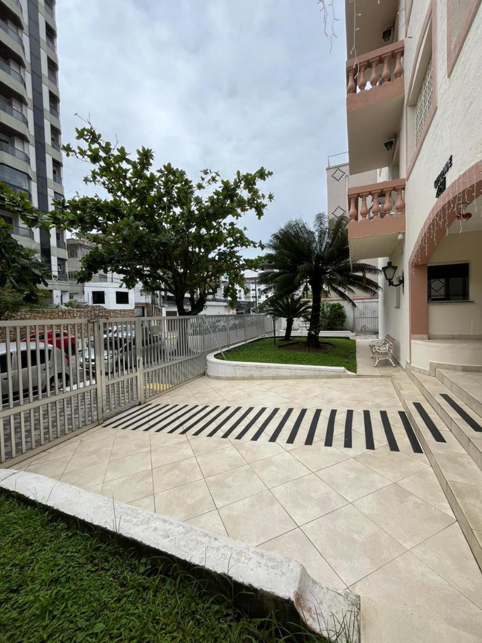 Guaru 17 Na Da Enseada Apartamento